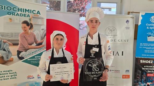 Premieră națională: campionatul gastronomic pentru elevi, ”Școala de Gust”/ Preparatul care a câștigat juriul: file de păstrăv confiat, servit cu mămăligă din păsat și boia afumată,cu sos de pătrunjel și leurdă