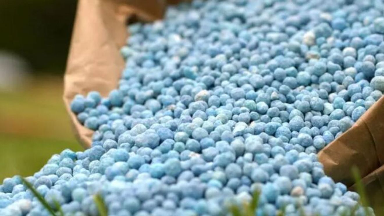 Criza amoniacului afectează agricultura și industria de apărare a Europei/ Peste 80% din amoniacul produs la nivel mondial este folosit pentru îngrășăminte și doar 3% în sectorul militar/ Ultima unitate de producție de amoniac din Marea Britanie va fi închisă