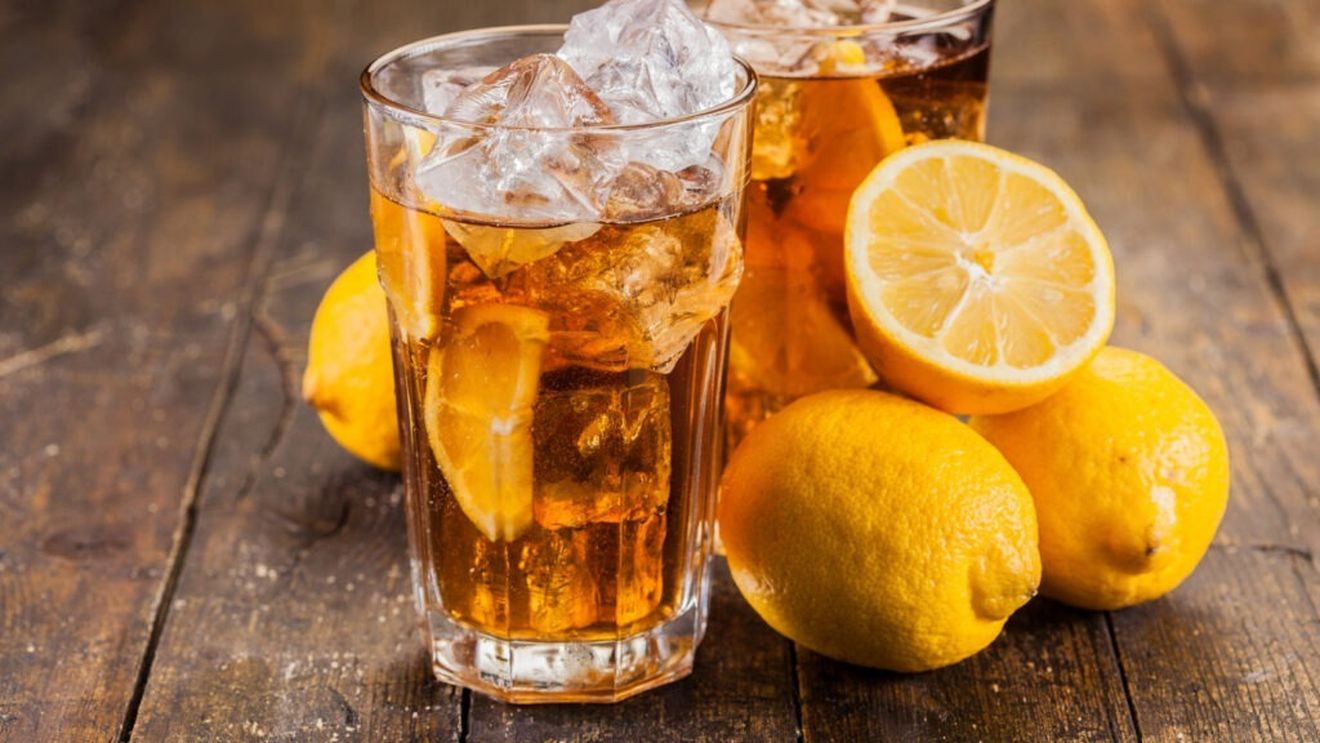 Cinci ceaiuri diferite pentru ocazii diferite / Cum să încorporezi ceai în băuturi non-alcoolice sau cocktailuri