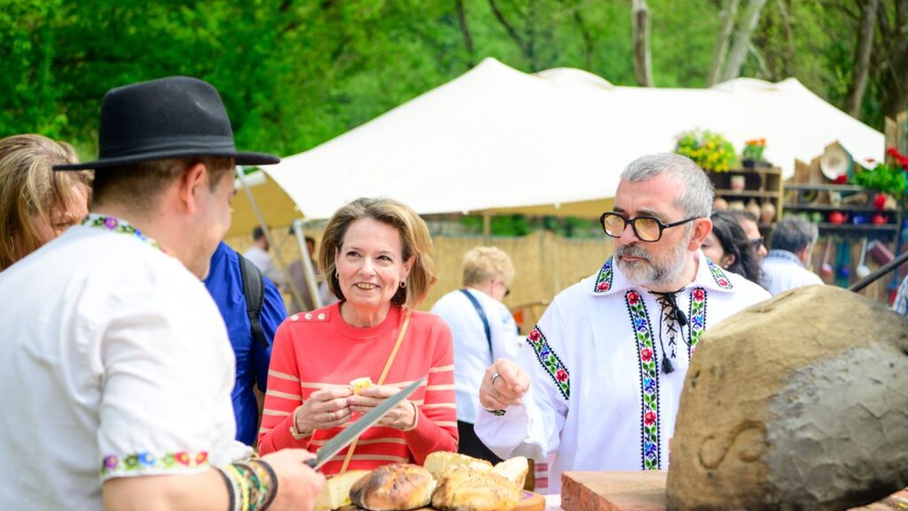 Artizanii gustului se întâlnesc la Săvârșin: cea mai amplă ediție „Suflet de România” aduce producători locali și tradiții culinare în prim-plan