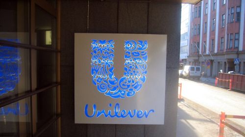 Demisie la vârful Unilever: Hein Schumacher va pleca din funcţia de director general şi va fi înlocuit de directorul financiar Fernando Fernandez