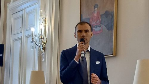 Recomandările lui Dragoș Luscan, nutriționistul Simonei Halep și al lui David Popovici: ”Dacă vă zic acum cuvântul ”cireșe de mai”, deja procesul de digestie începe acum, în momentul acesta. Creierul nostru deja pregătește enzimele pentru a digera acele cireșe pe care le vom mânca în luna mai”