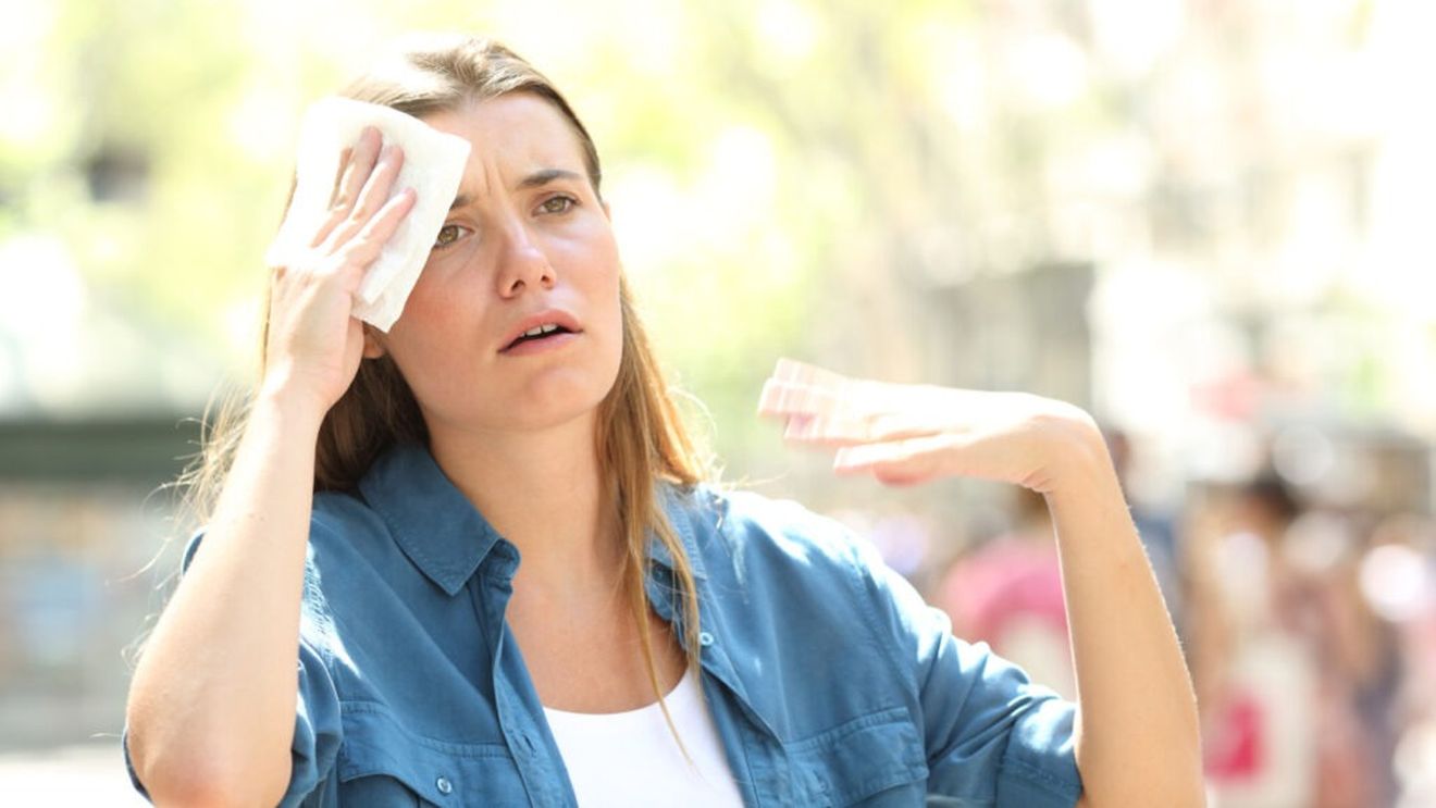 Temperaturi extreme și riscuri reale | Recomandările medicilor pentru zilele fierbinți de vară / Dr. Magdalena Fisteică: Alcoolul, cafeaua și băuturile energizante accentuează deshidratarea