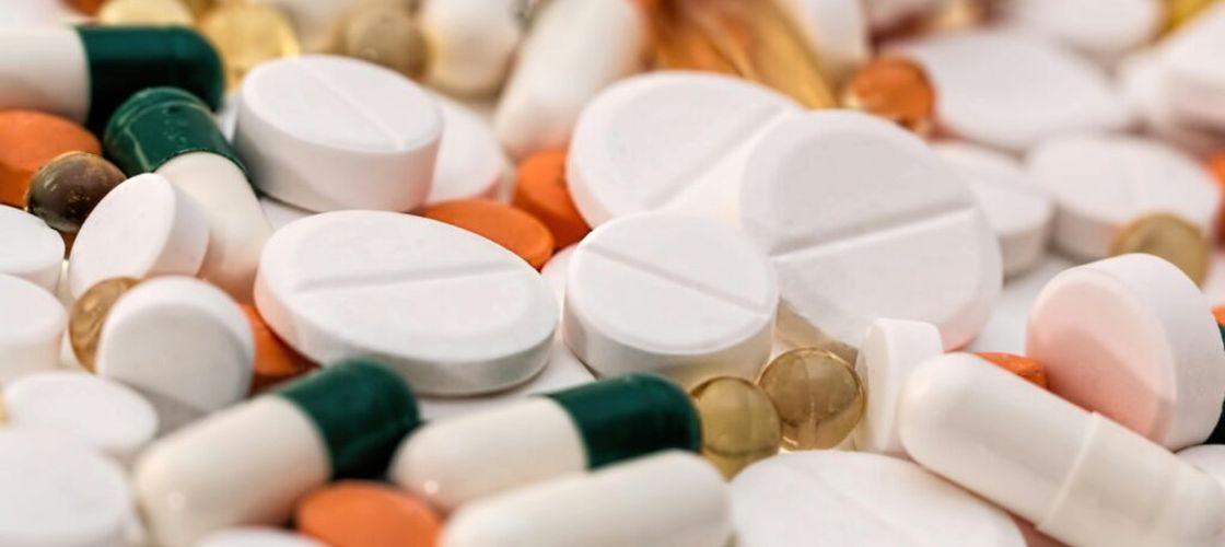 Medicamentele Colebil şi Panzcebil de la Biofarm, blocată pe întregul lanţ de distribuţie. Sunt drajeuri gastrorezistente care ajută la digestie şi probleme biliare