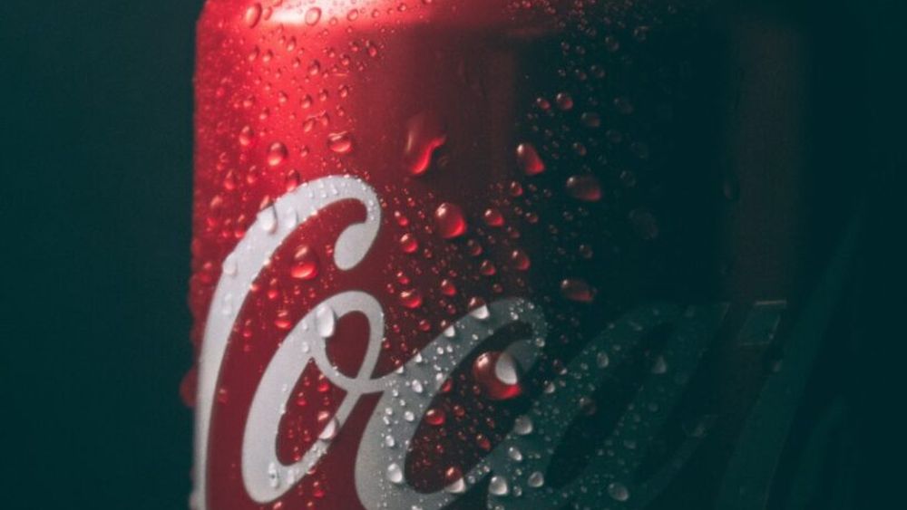 Coca-Cola şi Starbucks au solicitat să-şi înregistreze din nou mărcile comerciale în Rusia pentru a-şi proteja drepturile de proprietate intelectuală
