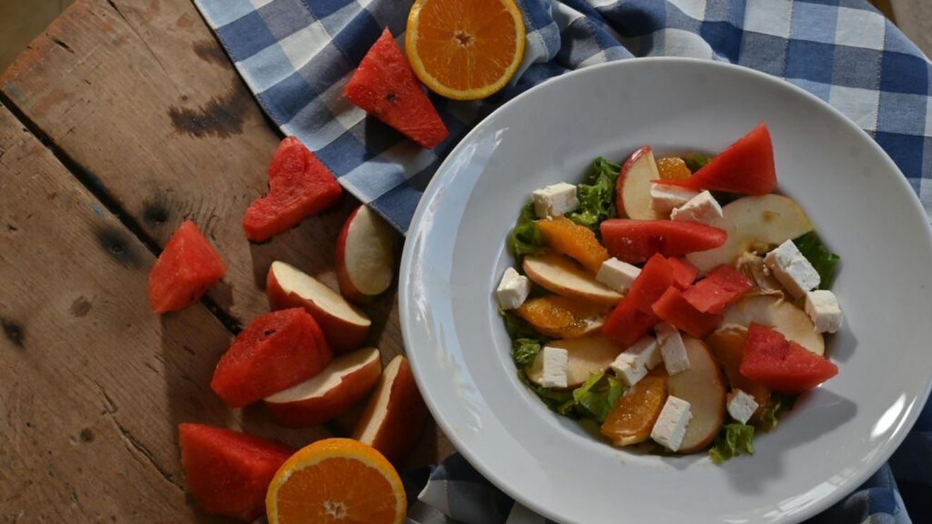 Șase tipuri de alimente care îți întineresc corpul, atât pe interior, cât și în exterior/ Dacă le mănânci frecvent vei arăta mai tânăr și vei fi mai sănătos