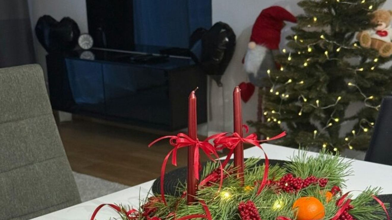 Nu ai timp sa gătești, dar vrei să ai o masă de Crăciun cu care să uimești pe toată lumea? Restaurantele din București vin cu variante exclusiviste: de la foie gras la mușchi de vită cu sos demi-glace / Ce poți mânca de Revelion, dacă mergi la un local din Capitală