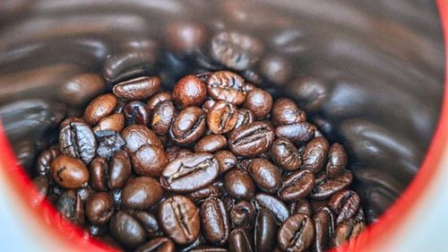 Preţul cafelei robusta a atins un nou maxim istoric pe fondul înmulţirii îngrijorărilor cu privire la ofertă / Soiul, mai ieftin, este utilizat pentru a produce cafeaua instant