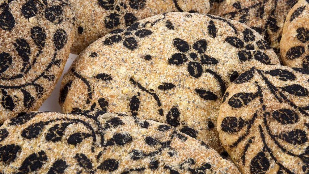 Cea mai scumpă pâine din lume / Preparatul de lux a brutarului Juan Manuel Moreno costă 1.480 euro și are doar 400 de grame! Procesul de gătire durează 18 ore