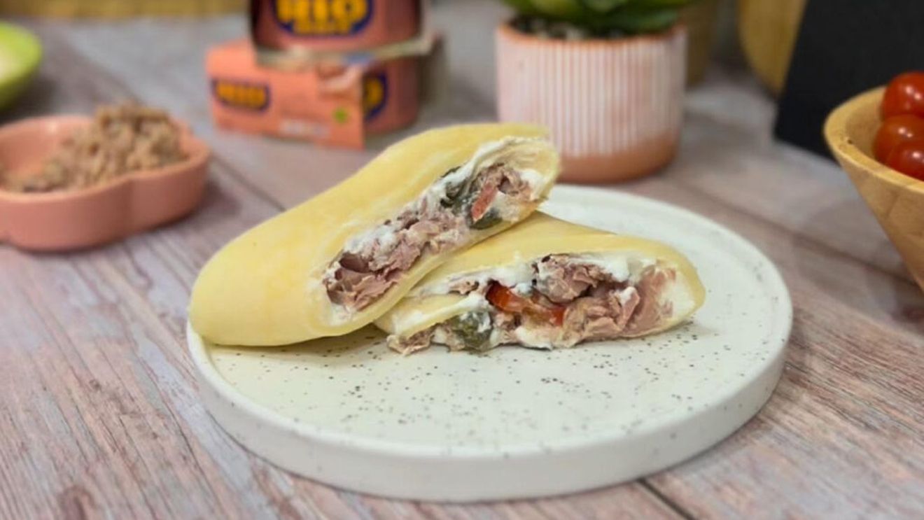 VIDEO | Clătite cu ton și capere, o rețetă echilibrată și plină de prospețime, ideală pentru masa de duminică