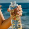 De ce sticla ta reutilizabilă de apă are mai multe bacterii decât vasul de toaletă. Avertismentul unui medic și cum trebuie curățată corect
