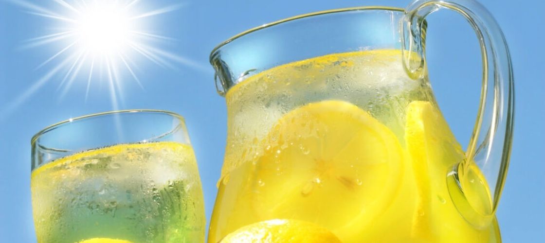 Lămâia nu este doar un ingredient pentru ceai / Șase beneficii pentru sănătate evidențiate de specialiști