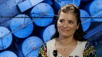VIDEO | La ce trebuie să te uiți prima dată pe eticheta unui salam / Georgiana Păstrăv (Băcănia Boierească): „Dacă lista ingredientelor nu se mai termină, pune produsul înapoi pe raft”