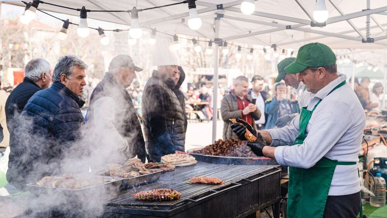 Preparate culinare din întreaga lume vor fi de găsit la Plovdiv, Bulgaria. Festivalul de street food, parte a celei de a 11-a ediţii a expoziţiilor Agra, Vinaria şi Foodtech