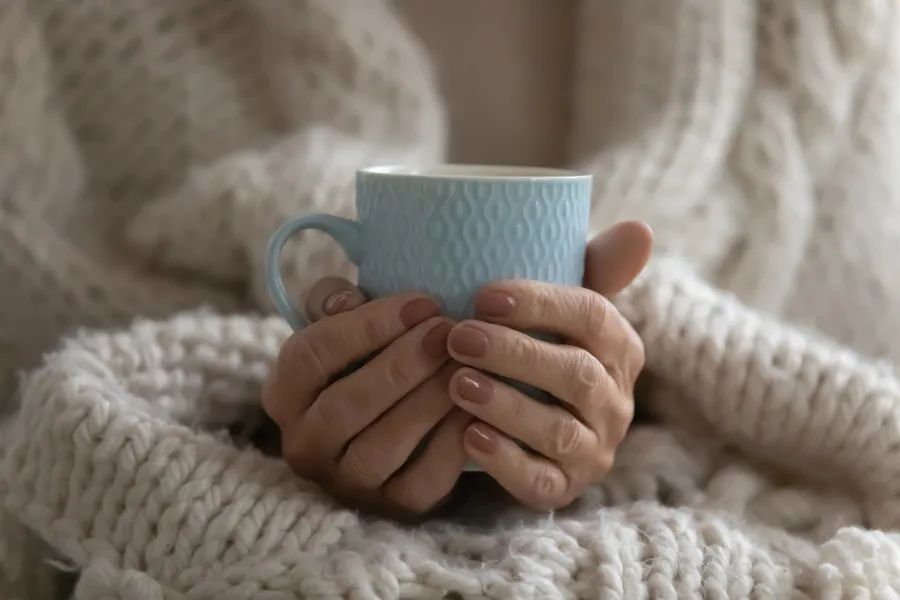 ceai-cafea-sanatatea-oaselor-densitate-minerala-osoasa-osteoporoza-menopauza-calciu-vitamina-D