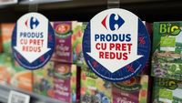 800 de produse cu prețuri reduse la Carrefour. Ce să nu ratezi la cumpărături luna asta