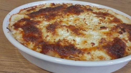 Rețetele Juanitei: Cartofi franțuzești, cu brânză, smântână și ouă. Un deliciu aux gratin