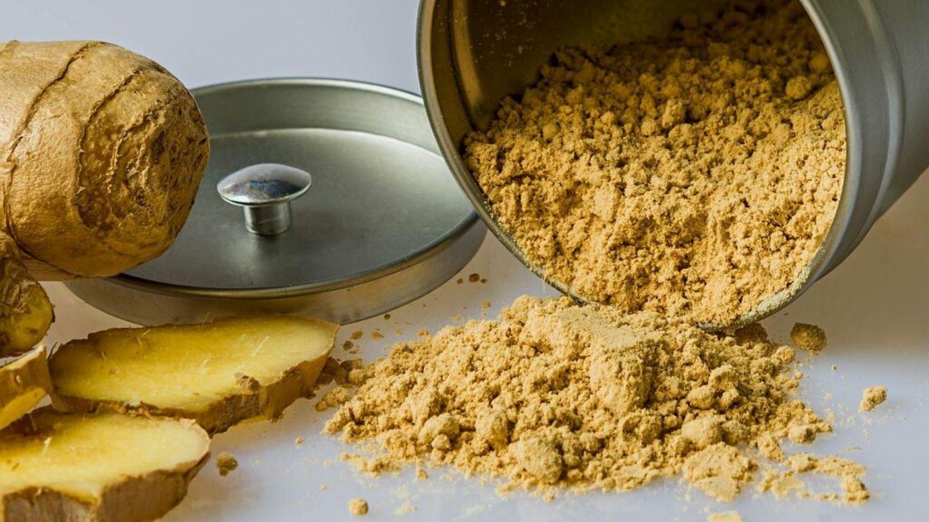 Cel mai bun condiment pentru a scădea nivelul zahărului din sânge / Nu atât de cunoscut precum scorțioșoara, ghimbirul este recomandat de nutriționiști pentru capacitatea sa de a reduce glicemia și colesterolul