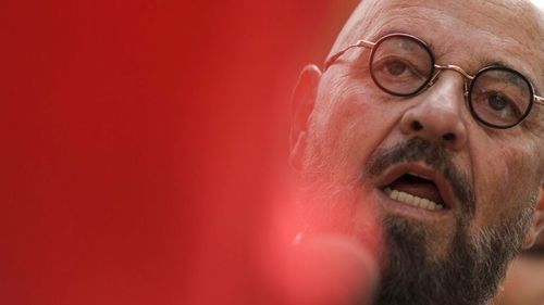 STENOGRAME | „Pune-i p-ăia să-și ia halate! Să aibă bonete în cap, să-și facă așa un aranjament frumos prin frigider” / Cum a organizat Piedone un control „țiplă” în bucătăria hotelului International din Sinaia