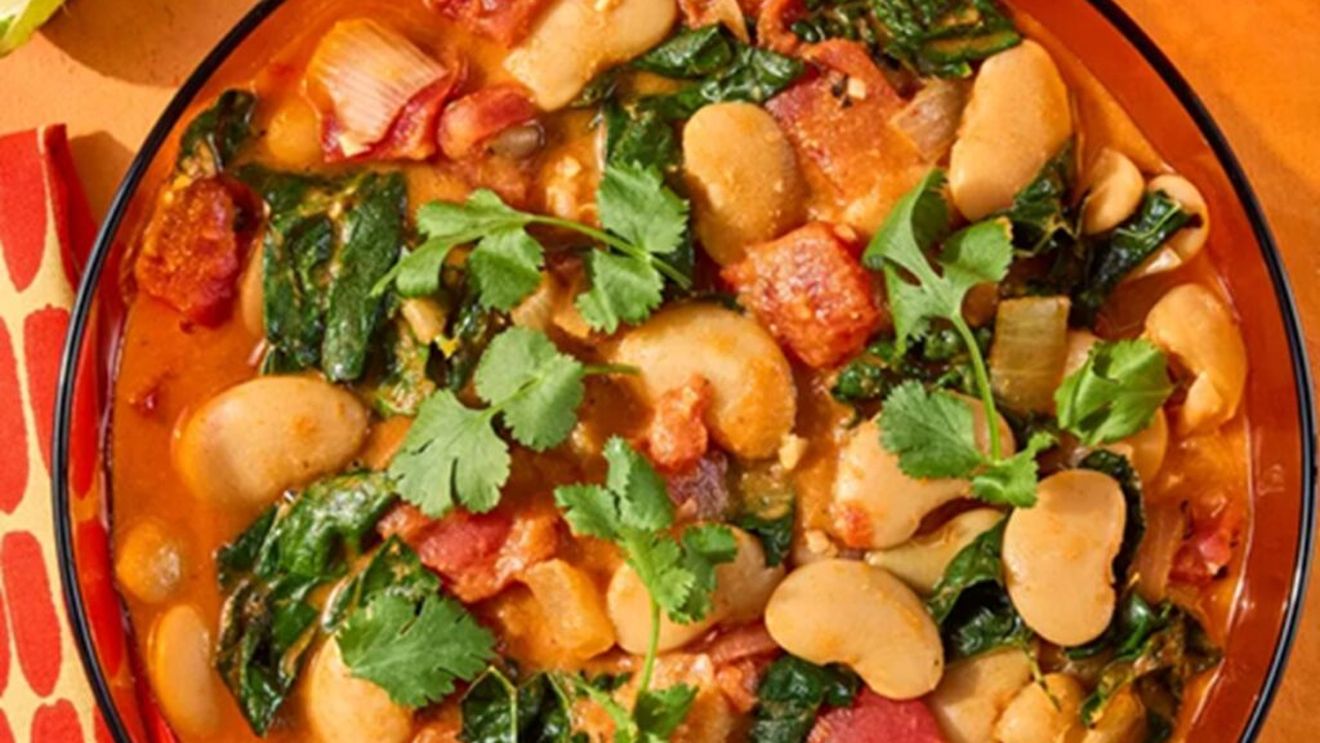 Fasole cu curry în stil thailandez, o rețetă simplă și gustoasă / Ideală pentru o cină ușoară și sănătoasă