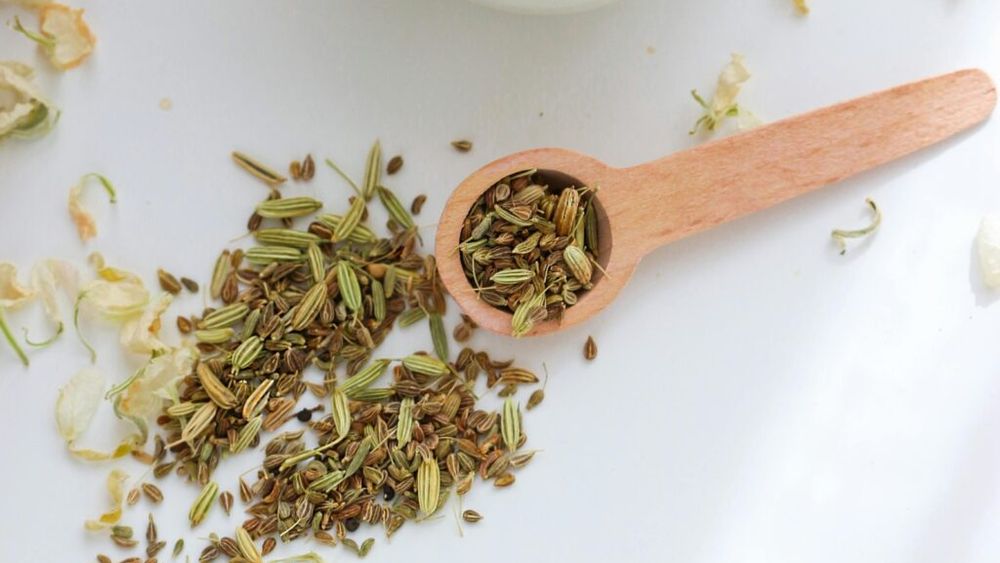 Trei tipuri de semințe pe care femeile ar trebui să le includă în dieta lor zilnică, dacă vor să se mențină sănătoase/ Experții spun că acestea ajută digestia, previn infecțiile urinare și susțin sănătatea ginecologică