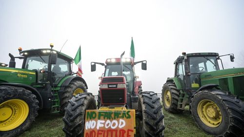 Lideri ai organizațiilor agricole europene cer PPE să respingă reformele considerate nocive pentru Politica Agricolă Comună / Fermierii acuză Comisia Europeană de trădare și subminare a PAC