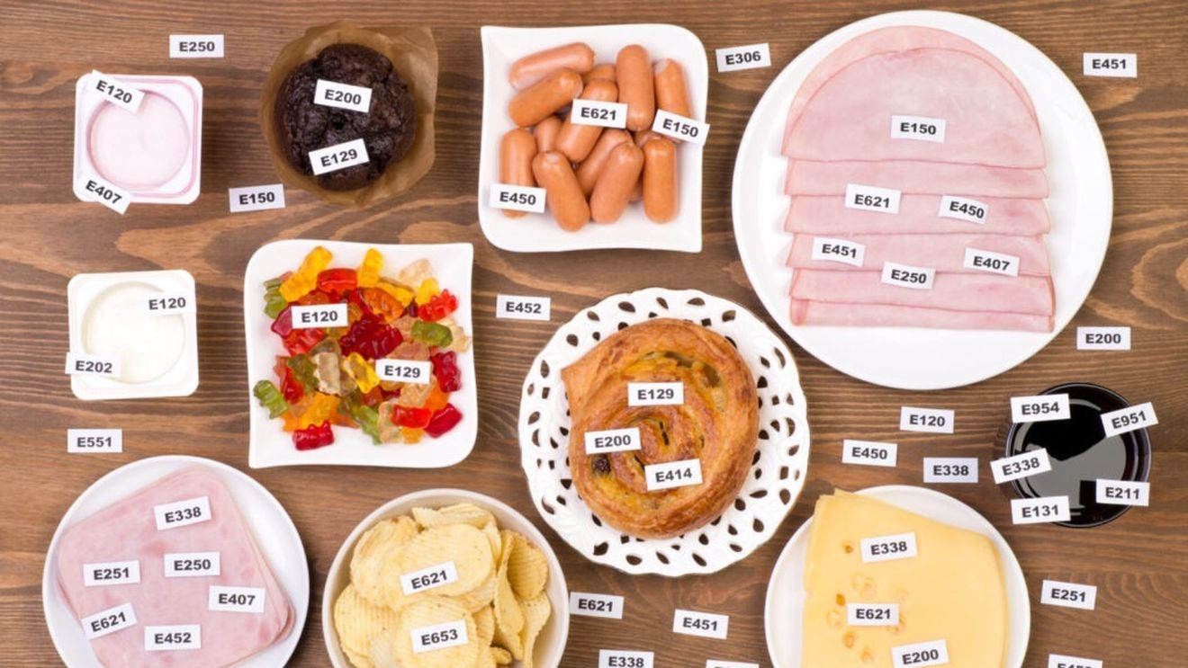 Un aditiv alimentar obișnuit ar putea fi dăunător pentru sănătate / Este un emulgator care se găsește în alimentele ultraprocesate și poate duce la inflamație cronică