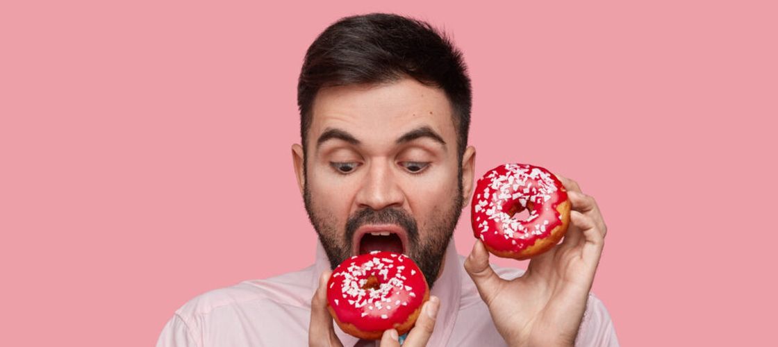 De ce apar poftele intense de dulce atunci când reduci carbohidrații / Ce recomandă specialiștii, dacă ai început o dietă low-carb