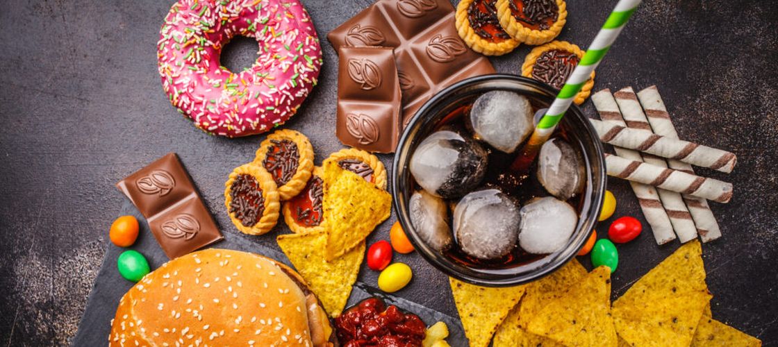 Alimentele ultraprocesate afectează și musculatura: studiul care arată ce se întâmplă în corp, dincolo de calorii