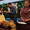 VIDEO/FOTO | Primul restaurant balinez din România, redeschis în spațiu nou la Timișoara. Patronul român a locuit zece ani în Bali și s-a întors acasă cu o soție asiatică / Inaugurare cu ambasadorul Indoneziei