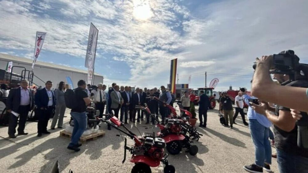 Vineri, 18 octombrie, se deschide Târgul Agricol MoldAgro Expo la Roman – Neamț/Ministrul Agriculturii, Florin Barbu, participă la discuțiile cu fermierii