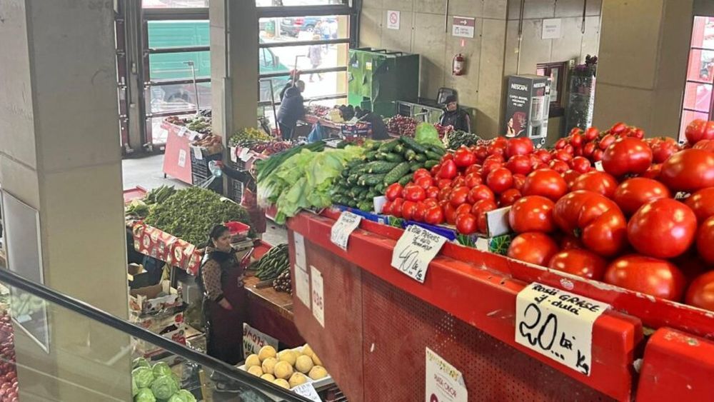 PIAȚA OBOR: Ce legume de sezon găsești primăvara asta și cât costă