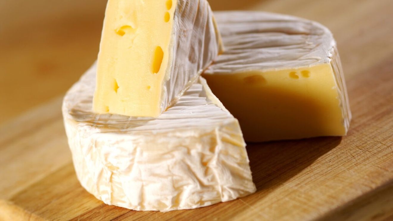 Alertă alimentară / Focar de infecție cu Listeria în Franța și Belgia, asociat cu un tip de brânză / Două persoane au murit