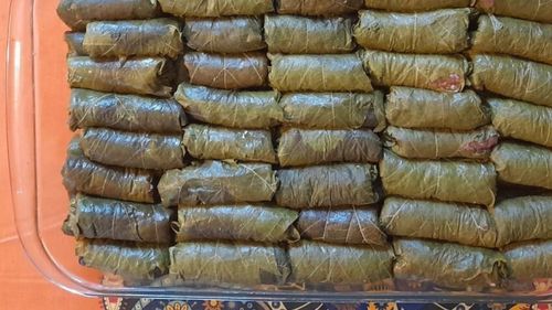 Rețetele bunicii: Sărmăluțe în foi de viță cu aromă de Levant