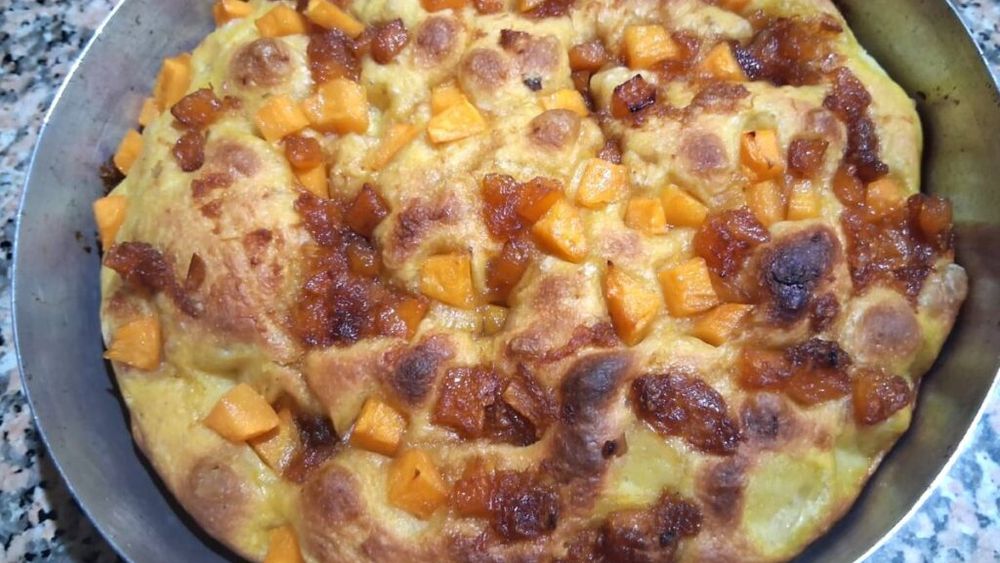 De experimentat duminica. Focaccia semidulce cu piure de dovleac în aluat. O idee pentru micul dejun, brunch sau gustare între mese. Foto pas cu pas