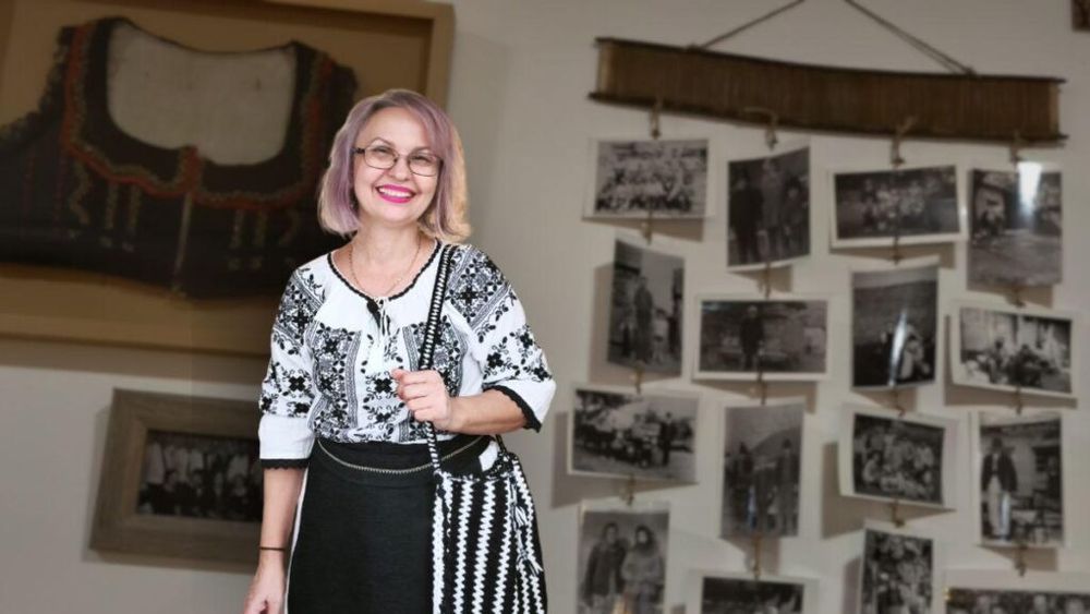 VIDEO | De la Sarmale la Tapas | 'Barul Angelei' din Castellon pare mai mult un muzeu folcloric/ Angela Albu: „Am vrut să aducem aici ceea ce ne reprezintă: vestuța bunicii din ziua nunții, cizmele mamei, covata de pâine. Am amenajat chiar o șură în miniatură”