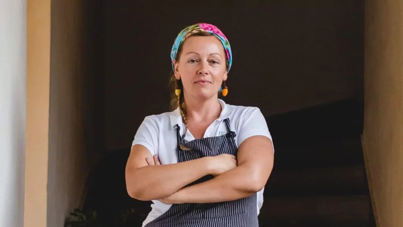 Oana Coantă, bucătarul-șef și co-proprietarul unui restaurant din Brașov: Mărirea TVA e cea mai mică problemă pe care o avem în HoReCa