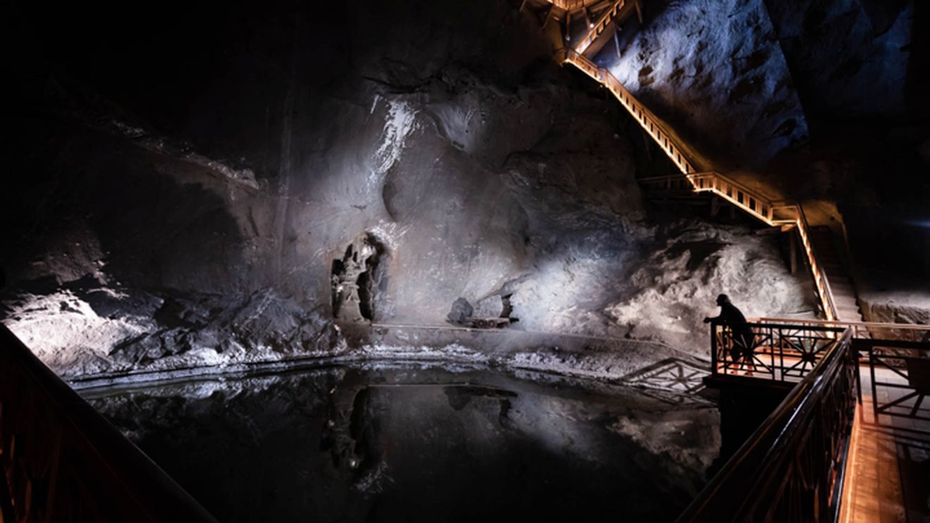 „Regatul” subteran de sare care atrage mii de turiști zilnic / Motivul pentru care vizitatorii sunt încurajați să „guste” pereții