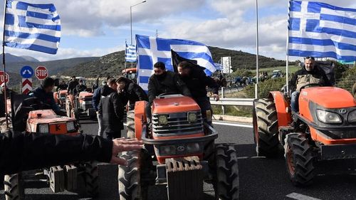 Guvernul Greciei promite fermierilor mai multe beneficii pentru a pune capăt protestelor