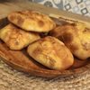 VIDEO – FOTO | Pizza împachetată, cu crustă crocantă și textură cremoasă în interior. Se poate mânca simplu, cu mâna, ca un pateu