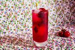 De ce Generația Z renunță la cafeaua clasică/ Băuturile reci, personalizabile și „instagramabile” cuceresc piața/ TikTok transformă băutura în fenomen!