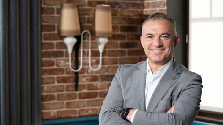VIDEO | Daniel Mischie, CEO City Grill: „Bucureștiul nu are nevoie să copieze Viena. Farmecul lui stă în diversitate, în cafenele și în scena gastronomică” / „Oamenii vor să meargă într-un loc unde este viață, unde oamenii socializează, unde se pot bucura de experiență”