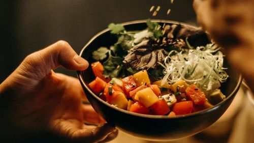 Încearcă Hara Hachi Bu, un obicei japonez de alimentație care promovează pierderea în greutate și digestia/ Această practică presupune să te saturi doar 80%, fiind adoptată și de locuitorii din Okinawa, recunoscuți pentru longevitatea lor