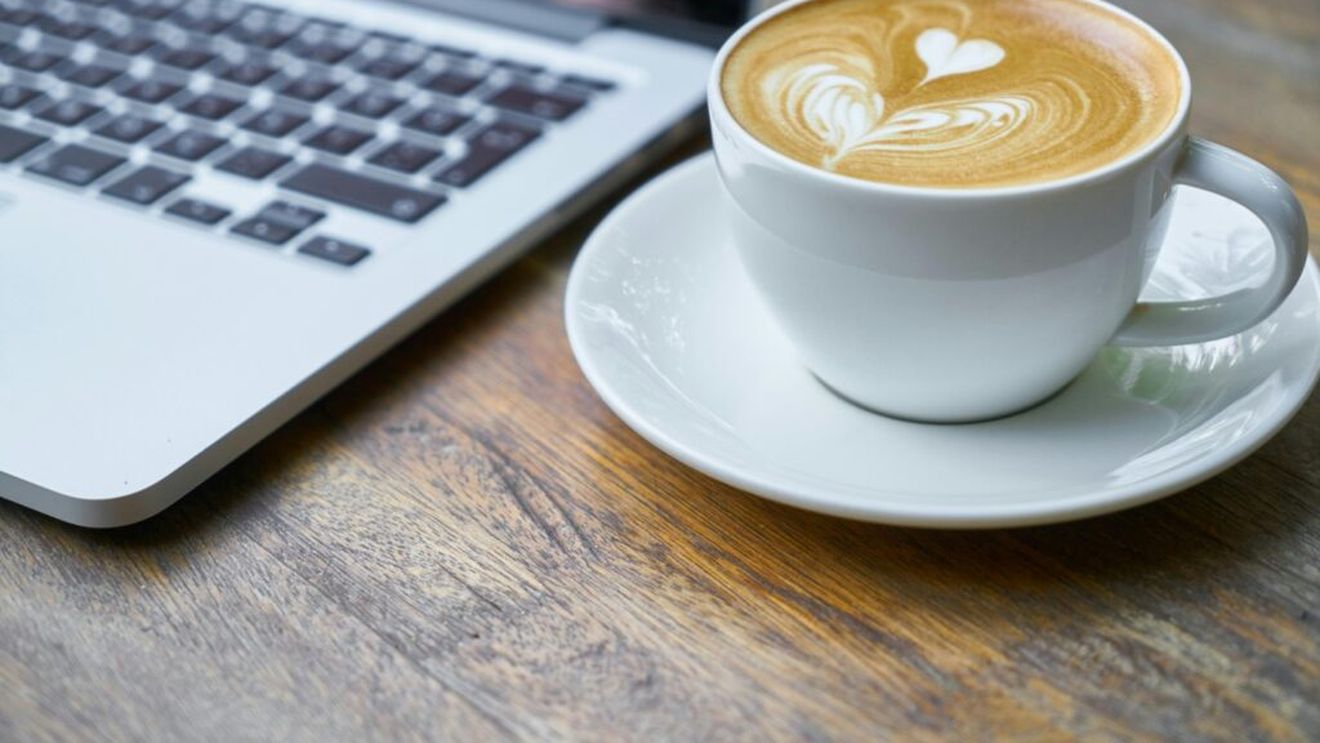 Consumul de cafea și activitatea sedentară zilnică sunt strâns legate. Este concluzia unui studiu pe populația americană derulat pe perioada unui deceniu