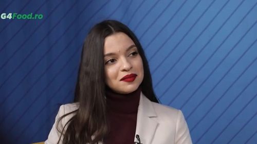 VIDEO | La doar 20 de ani, fermiera Iris Roșculeț lucrează cot la cot cu familia: „Una dintre cheile supraviețuirii este sa ai diversitate”