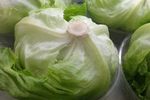 ABC în bucătărie | Nu cumpăra salata dacă observi acest semn. Detaliul de la cotor care arată că nu mai este proaspătă