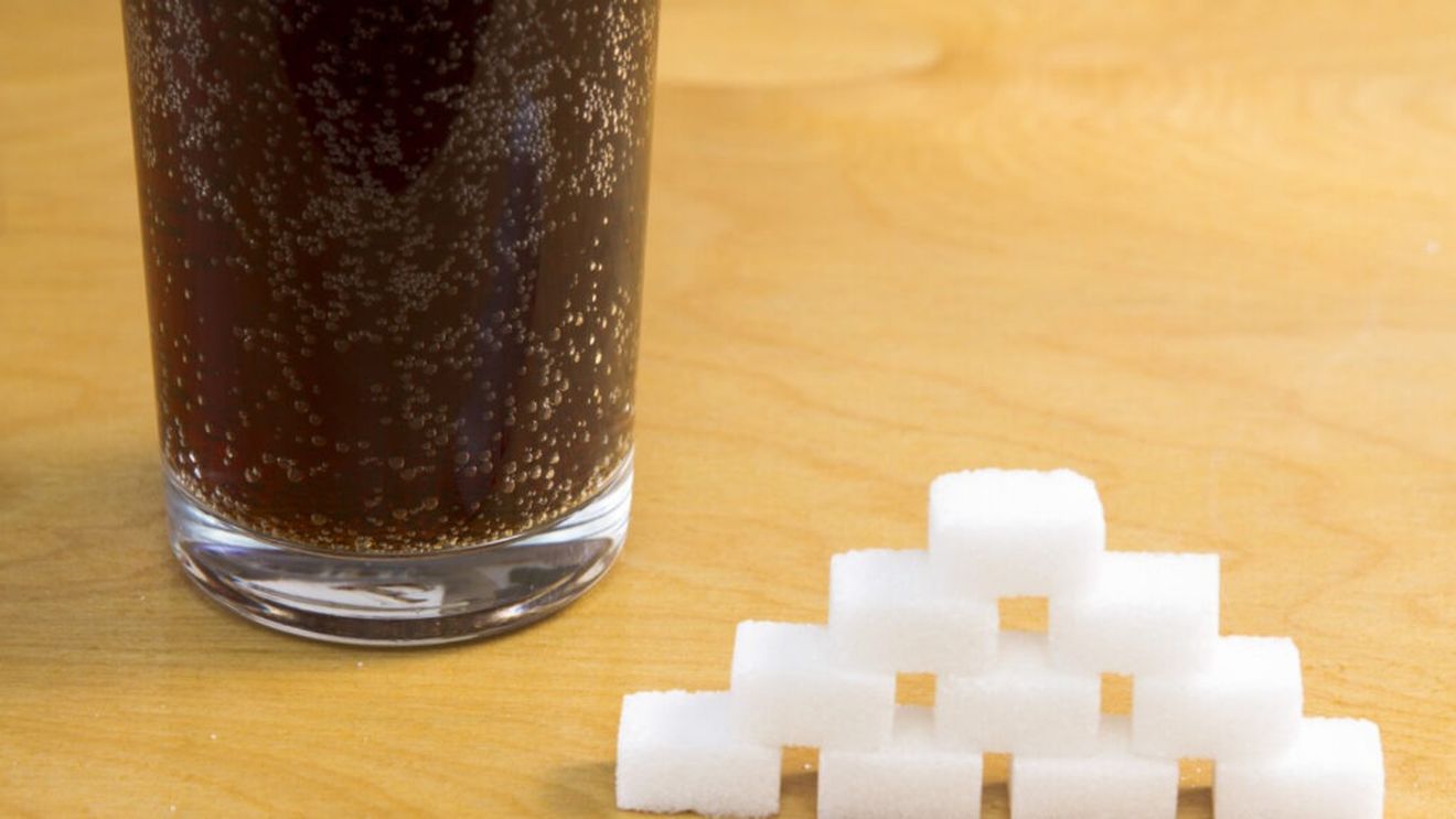 Ce poate fi mai dăunător decât zahărul adăugat în băuturi sau alimente? Să nu consumi zahăr deloc / Un nou studiu demonstrează că evitarea totală a dulciurilor nu este benefică pentru sănătate