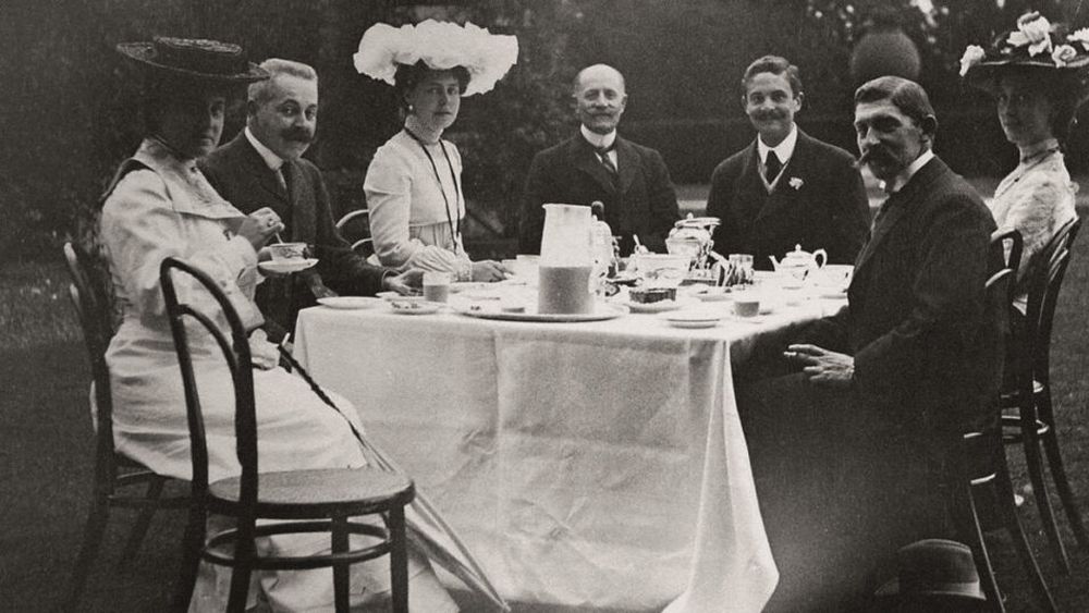 Istoria gusturilor la români (Episodul 11) Cum arăta meniul zilei la Curtea Regală, în timpul Regelui Ferdinand