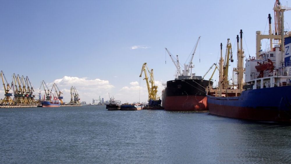 Dană suplimentară disponibilă în Portul Constanța pentru cerealele din Ucraina / O companie ucraineană vrea să expedieze 200.000-250.000 de tone pe lună spre portul românesc