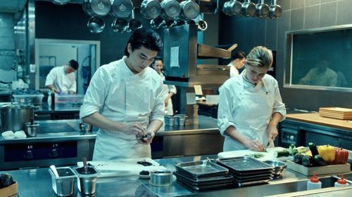 VIDEO | „Ultima rețetă”, thriller culinar despre iubire, mister și lumea intensă a gastronomiei de top, în cinematografe, începând de vineri